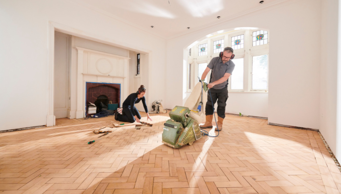 Ponçage et vitrification de parquet à Paris : qui propose les meilleurs prix ?